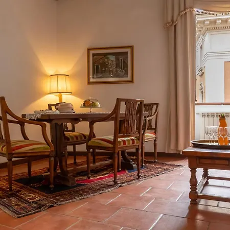 Centro Storico Luxury - Piazza Di Spagna Διαμέρισμα *